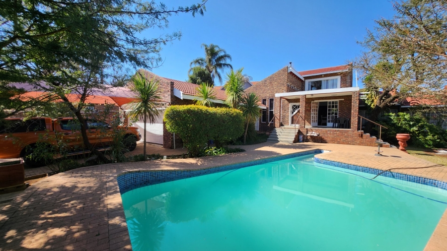 4 Bedroom Property for Sale in Wilkoppies North West